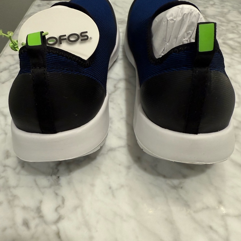New Men’s OOFOS - Picture 11 of 13
